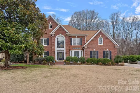 12415 Darby Chase Dr, Charlotte, NC 28277