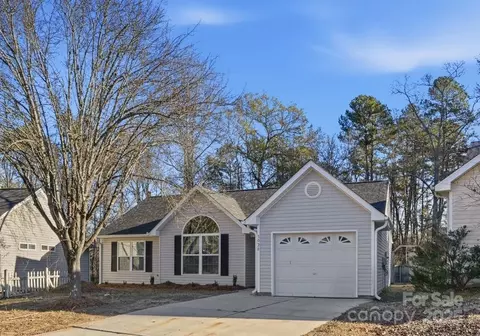3028 Westwinds Ct, Charlotte, NC 28214