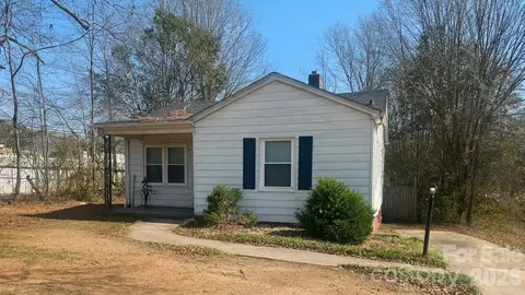 821 Hamrick St, Shelby, NC 28152