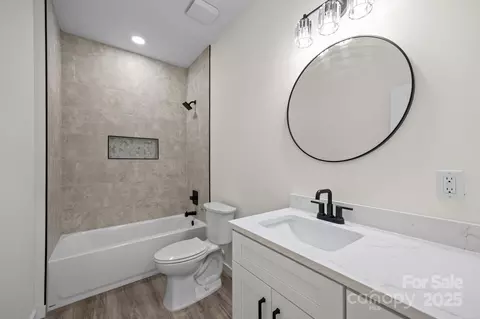 Bath - 95 Lexxi 3 Ln #3, Tryon, NC 28782 photo 1 of 2