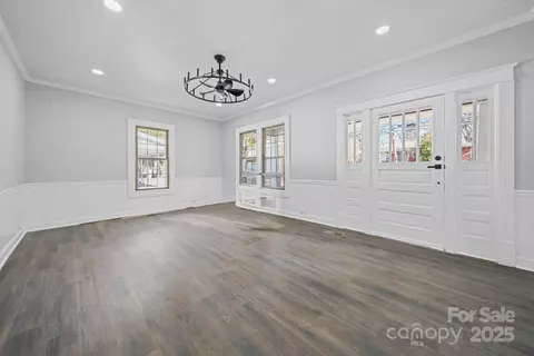 Living - 113 7th St, Spencer, NC 28159 photo 5 of 11