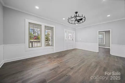 Living - 113 7th St, Spencer, NC 28159 photo 7 of 11