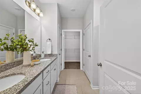 Entry Way - 8156 Mccormick St, Terrell, NC 28682 photo 3 of 3