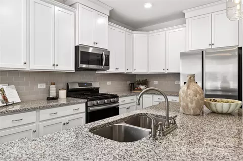 Kitchen - 8156 Mccormick St, Terrell, NC 28682 photo 4 of 4