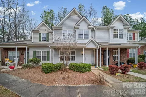 6766 Cypress Tree Ln, Charlotte, NC 28215