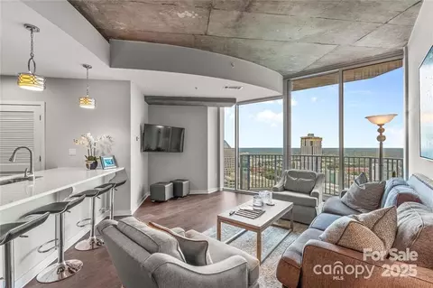 210 N Church 2613 St #2613, Charlotte, NC 28202