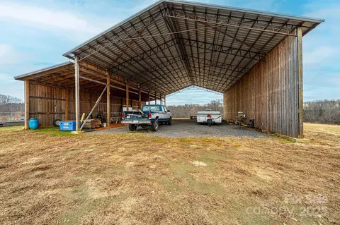 508 Abbeydale Road Rd, Harmony, NC 28634 photo 3
