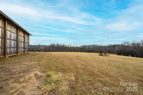 508 Abbeydale Road Rd, Harmony, NC 28634 photo 4