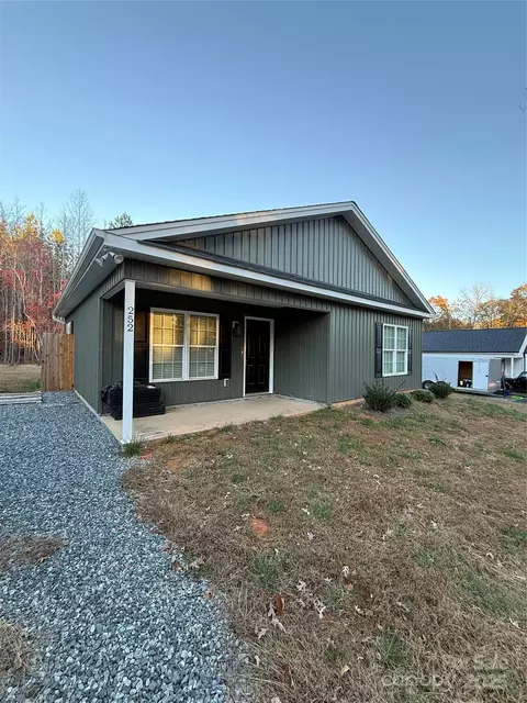 252 Walnut Rd, Lexington, NC 27292
