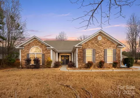 11624 Dunham Dr, Matthews, NC 28105