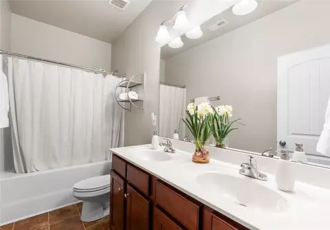 Bath - 11624 Dunham Dr, Matthews, NC 28105 photo 1 of 1