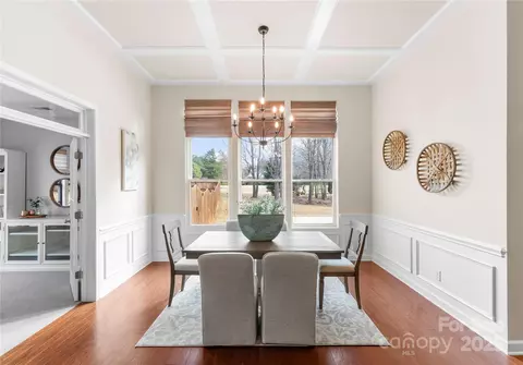 Dining - 11624 Dunham Dr, Matthews, NC 28105 photo 1 of 3