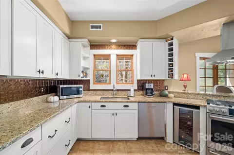 Kitchen - 571 Terrys Gap Rd, Fletcher, NC 28732 photo 2 of 5