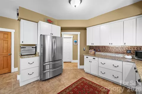 Kitchen - 571 Terrys Gap Rd, Fletcher, NC 28732 photo 3 of 5