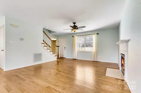 Living - 3485 Overbrook Dr, Conover, NC 28613 photo 4 of 6