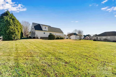 Exterior - 3485 Overbrook Dr, Conover, NC 28613 photo 5 of 5