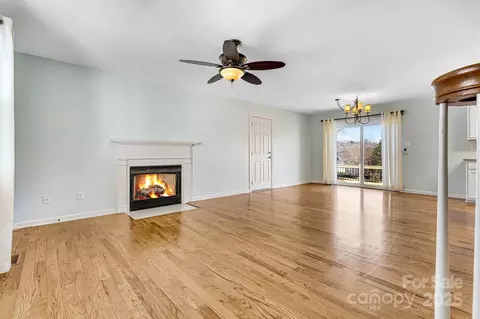 Living - 3485 Overbrook Dr, Conover, NC 28613 photo 2 of 6