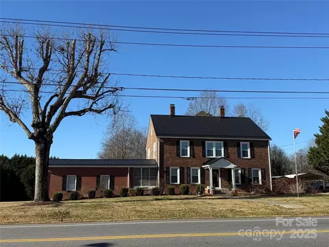911 Malcolm Blvd, Connelly Springs, NC 28612