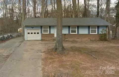 4211 Dunwoody Dr, Charlotte, NC 28215