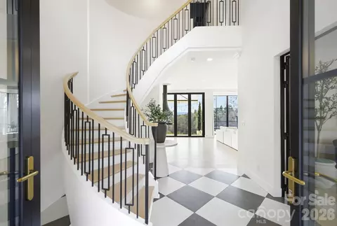 Entry Way - 107 Lee Ln, Mars Hill, NC 28754 photo 1 of 3