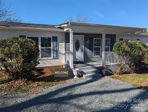 1334 Mecklenburg Hwy, Mooresville, NC 28115