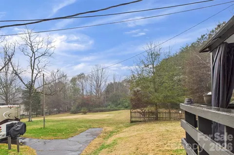 Exterior - 3115 Falling Creek Ne Rd NE, Hickory, NC 28601 photo 4 of 4