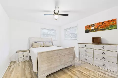 Bedroom - 3115 Falling Creek Ne Rd NE, Hickory, NC 28601 photo 1 of 3
