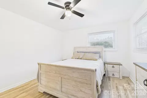 Bedroom - 3115 Falling Creek Ne Rd NE, Hickory, NC 28601 photo 2 of 3