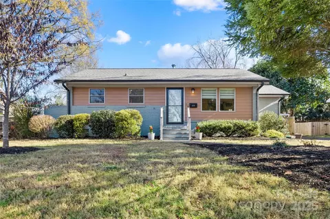 4017 Abbeydale Dr, Charlotte, NC 28205