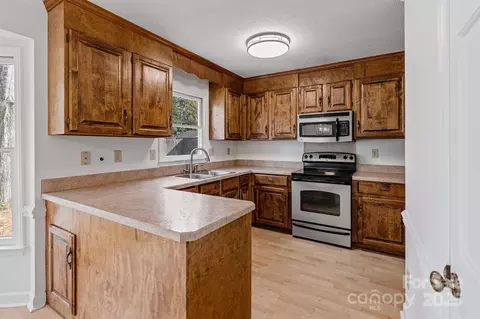 19606 Grasmere Pl, Cornelius, NC 28031 photo 10