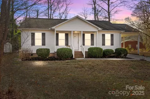 455 Cantiberry Dr, Salisbury, NC 28146