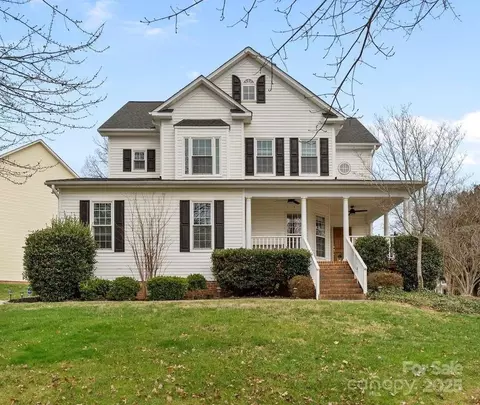 19302 Ruffner Dr, Cornelius, NC 28031