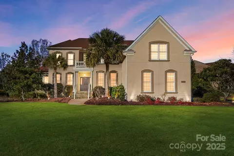 701 Wild Berry Ct, Waxhaw, NC 28173
