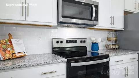 Kitchen - 1542 Secrest Commons Dr, Monroe, NC 28112 photo 4 of 4