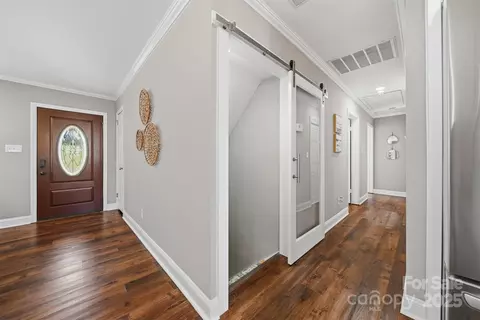 Entry Way - 315 Skyline Rd, Hickory, NC 28601 photo 1 of 1