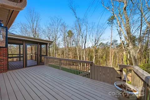 Exterior - 315 Skyline Rd, Hickory, NC 28601 photo 6 of 6