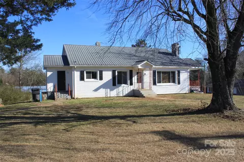 203 Trout St, Forest City, NC 28043