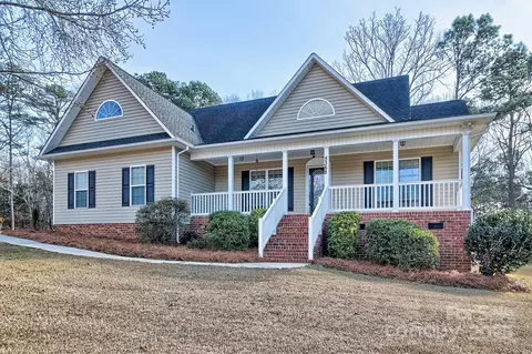 5368 Flat Creek Rd, Heath Springs, SC 29058