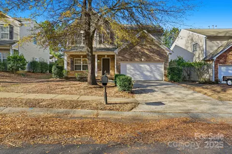 10012 Barrands Ln, Charlotte, NC 28278