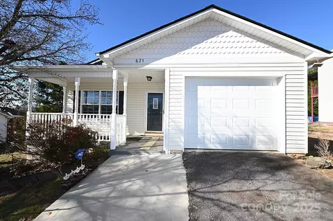 621 23rd Nw St NW, Hickory, NC 28601