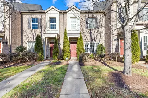 518 Armour St, Davidson, NC 28036