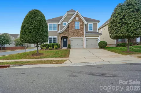 8924 Inverness Bay Rd, Charlotte, NC 28278