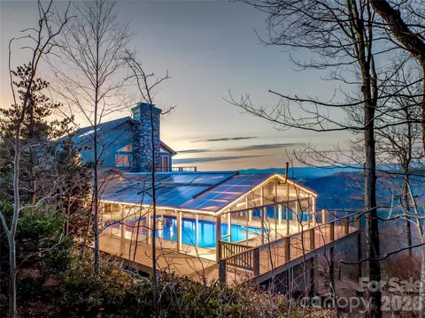 35 Peach Knob Dr, Asheville, NC 28804