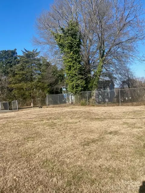 206 W Harrison Ave, Gastonia, NC 28052