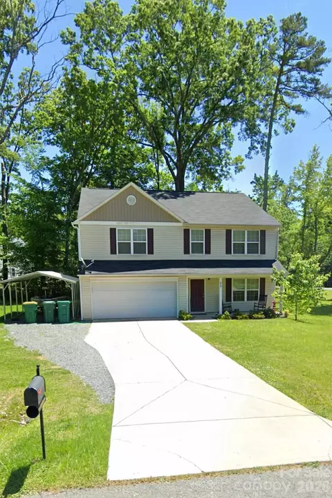 658 Buckskin Rd, Oakboro, NC 28129