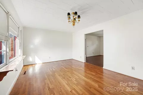 Living - 3442 Lester St, Conover, NC 28613 photo 4 of 5