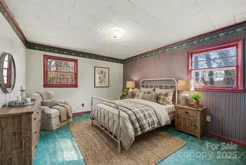 Bedroom - 3442 Lester St, Conover, NC 28613 photo 1 of 5