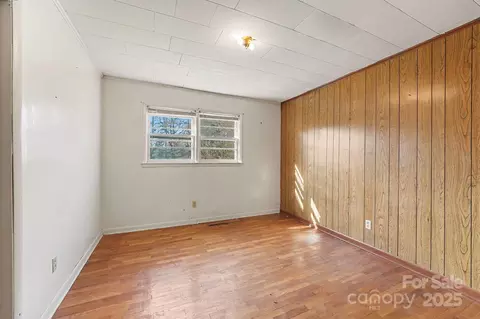 Bedroom - 3442 Lester St, Conover, NC 28613 photo 5 of 5