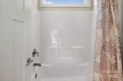 Bath - 235 Windstone Dr, Fletcher, NC 28732 photo 5 of 7