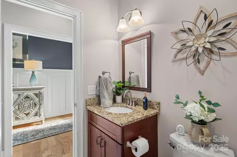 Bath - 235 Windstone Dr, Fletcher, NC 28732 photo 6 of 7